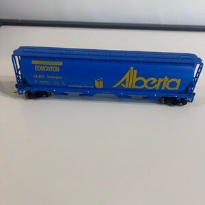 Bachmann HO Scale ALNX Alberta Edmonton Cylindrical Grain Hopper Car